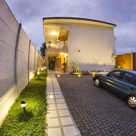 Apartamentos Valle Del Volcan La Fortuna Exteriör bild