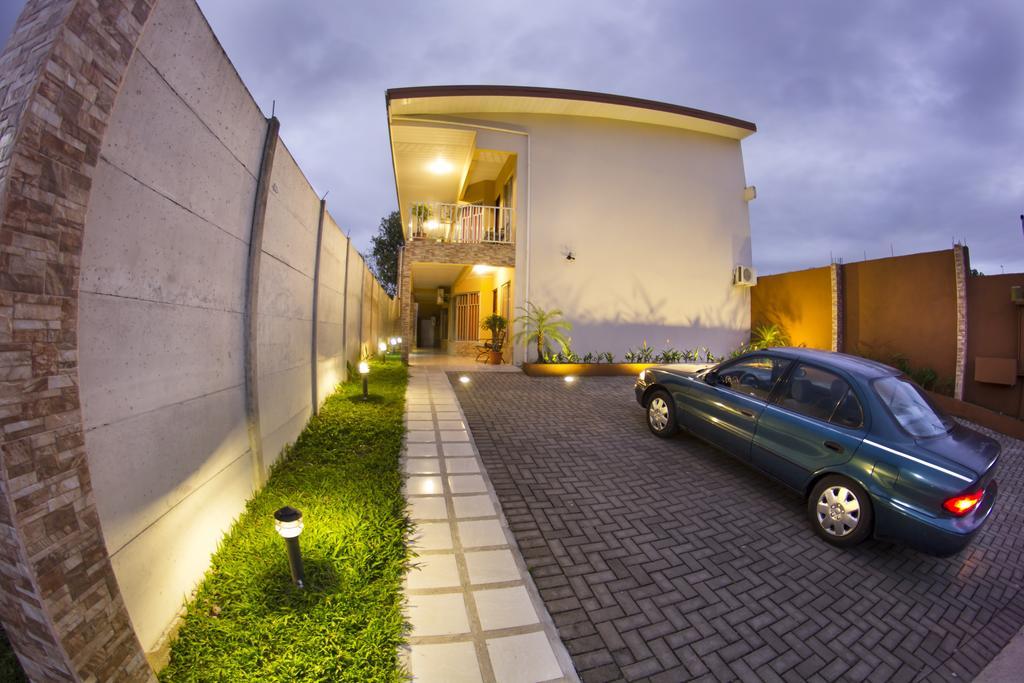 Apartamentos Valle Del Volcan La Fortuna Exteriör bild